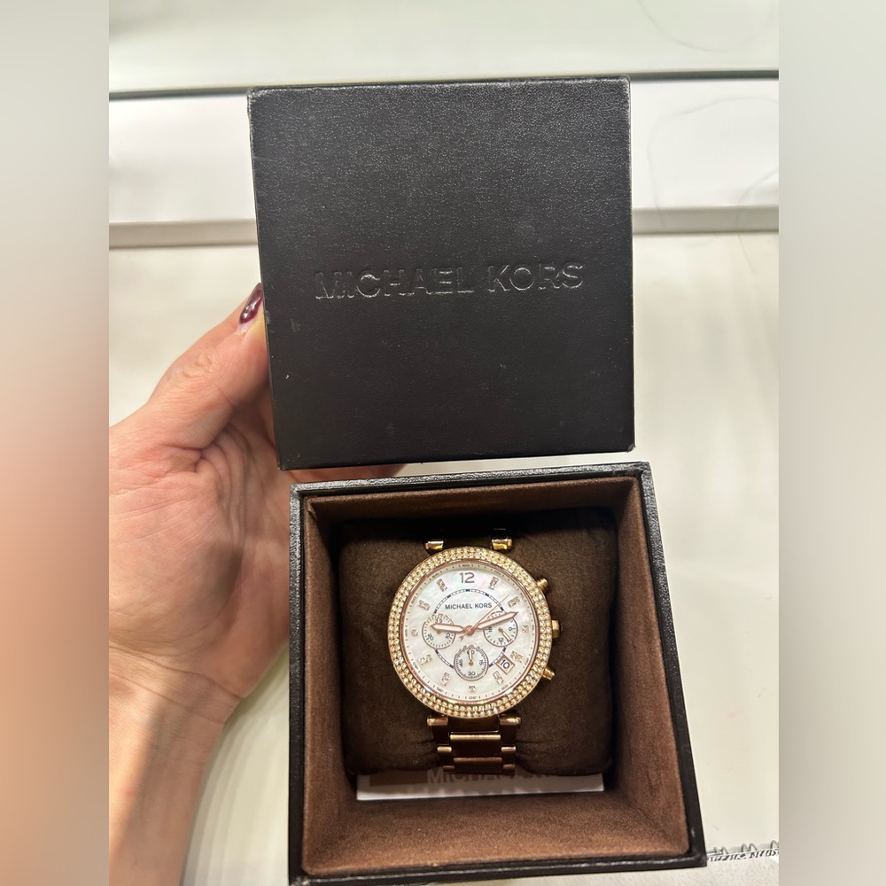 MICHAEL KORS Parker Rose Gold-Tone Watch - Picture 5 of 9